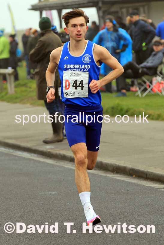 Senior mens 12 Stage 2023 Northern Mens 12 stage and Womens 6 Stage Relays and Young Athletes, Redcar. Photo: David T. Hewitson/Sports for All Pics